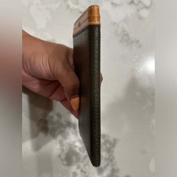 Vintage Gucci Cardholder with COA - Picture 9 of 14